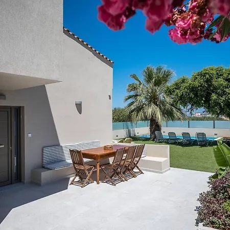 Villa Yoza *